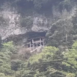 三徳山投入堂のサムネイル