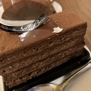 久々のアール・ブリュットのケーキ🍰のサムネイル