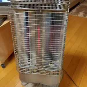 雨降り寒いのサムネイル