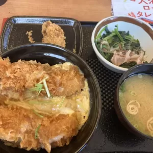 お昼ご飯‎ 𐩢𐩺のサムネイル
