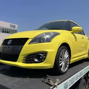 スイフトスポーツ入りました！のサムネイル