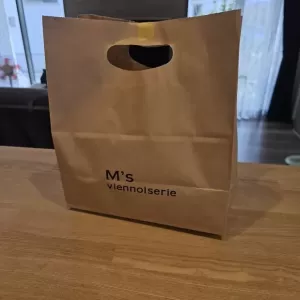芳泉🥐のサムネイル